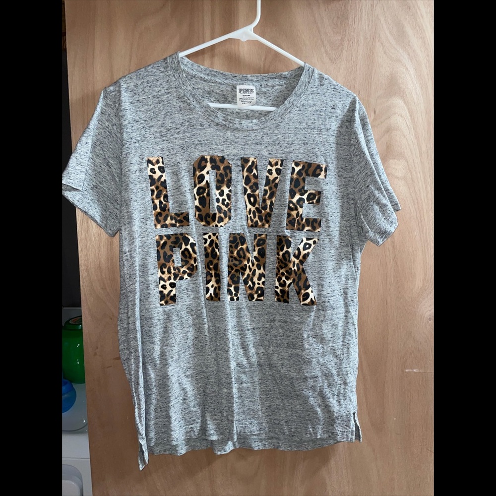 VS shirt